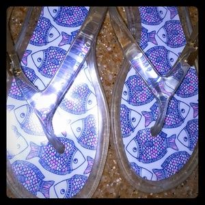 Vineyard Vines womens fish sandals size 7